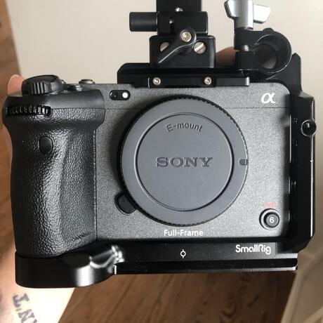 thumbnail-4 for Sony FX3 + Half Cage + Top Handle