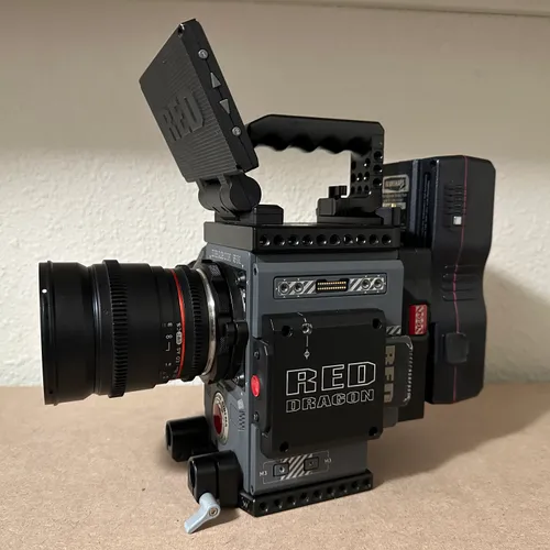 Red DSMC2 Scarlet-W Dragon 5k Ready to Shoot Package - Low Hours