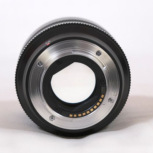 thumbnail-4 for FUJIFILM XF 56mm f/1.2 R Lens