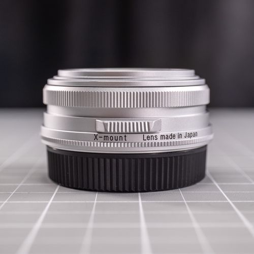 thumbnail-6 for Voigtlander Ultron 27mm f/2.0 for Fuji X-Mount - Silver