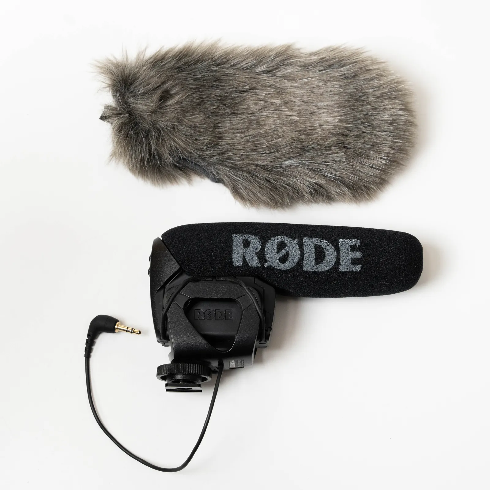 Rode VideoMic Pro Shotgun Microphone + Auray Windbuster