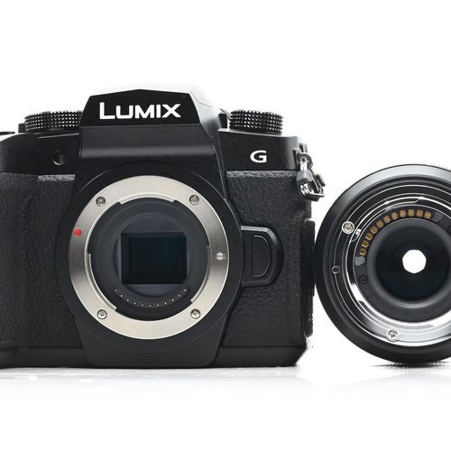 thumbnail-3 for Panasonic Lumix DC-G95 Mirrorless 20.3MP Digital Camera Kit w/ 12-60mm Lens