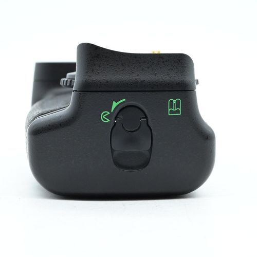 thumbnail-2 for Genuine OEM Nikon MB-D10 Multi Power Battery Grip