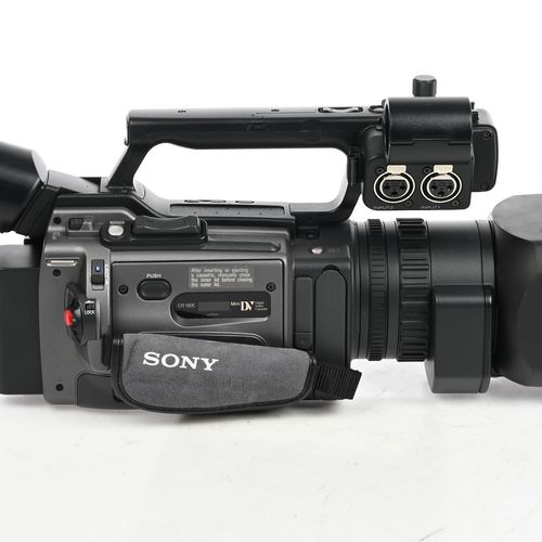 thumbnail-2 for Sony DSR-PD170 3-CCD MiniDV Camcorder Video Camera