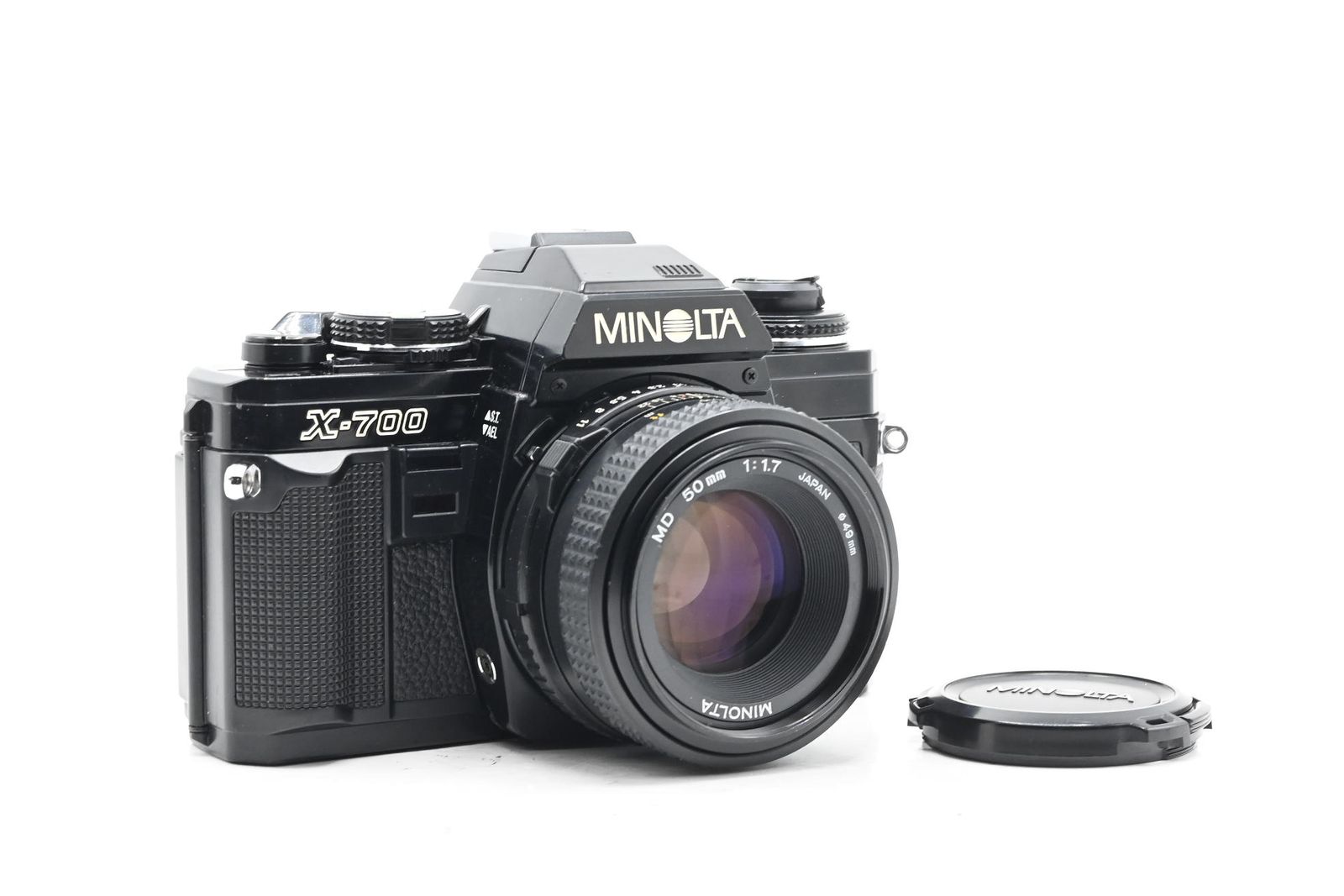 Minolta X-700 SLR Film Camera Kit w/ MD 50mm f1.7 Lens