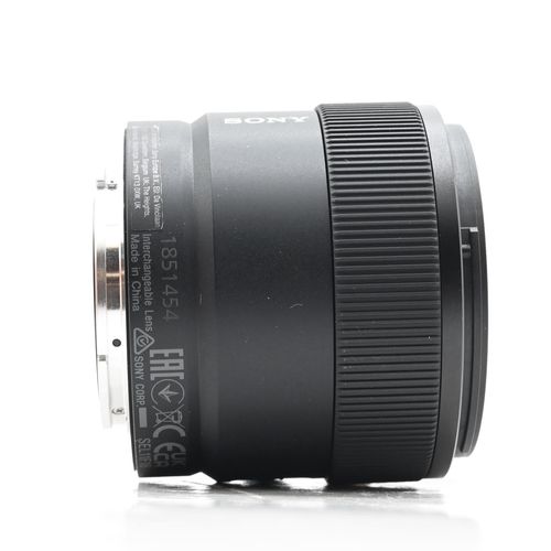 thumbnail-4 for Sony E 11mm f1.8 Lens for Sony E Mount SEL11F18