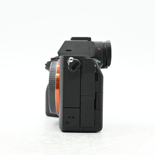 thumbnail-3 for Sony Alpha a7 IV Mirrorless 33MP Digital Camera Body (a7IV)