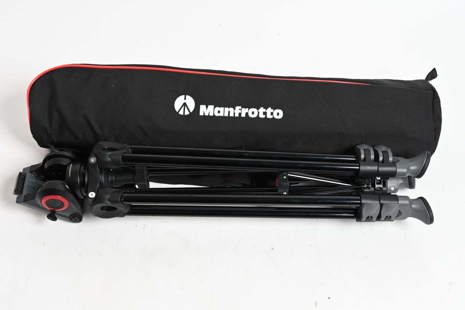 Manfrotto MVT502AM Tripod Legs with MVH500A Fluid Head