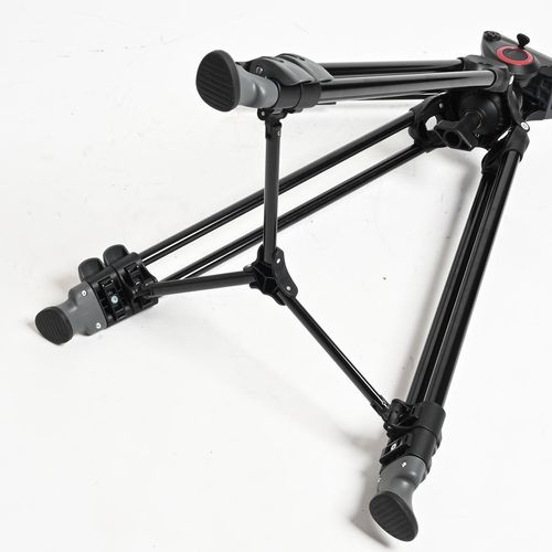 thumbnail-6 for Manfrotto MVT502AM Tripod Legs with MVH500A Fluid Head