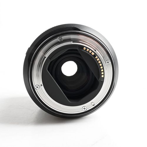 thumbnail-5 for Canon RF 24-105mm f4 L IS USM Mirrorless Mount Lens