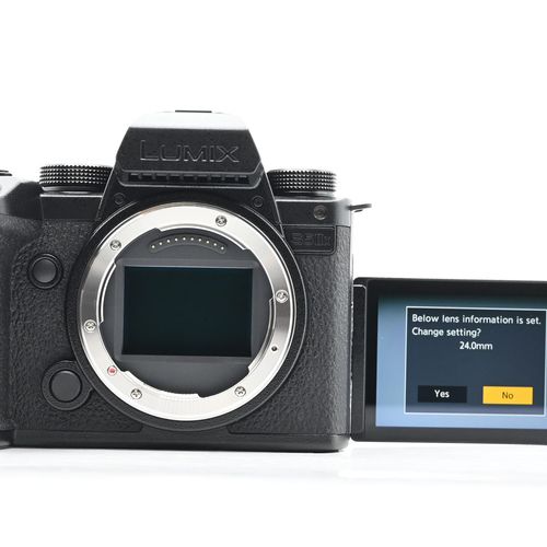 thumbnail-2 for Panasonic Lumix DC-S5 IIX 24.2MP Mirrorless Digital L-Mount Camera S5IIX