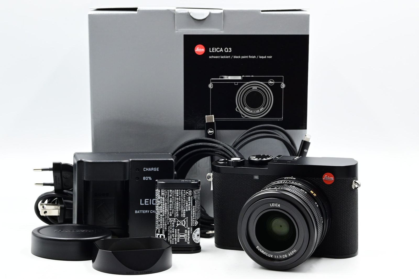 Leica Q3 60MP Digital Camera with 28mm f1.7 Summilux ASPH Lens