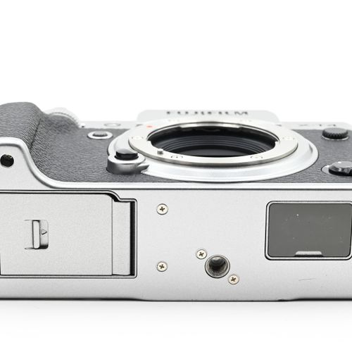 thumbnail-6 for Fujifilm X-T4 Mirrorless 26.1MP Digital Camera Body Silver