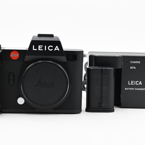 thumbnail-0 for Leica 10854 SL2 Mirrorless 47.3MP Digital Camera