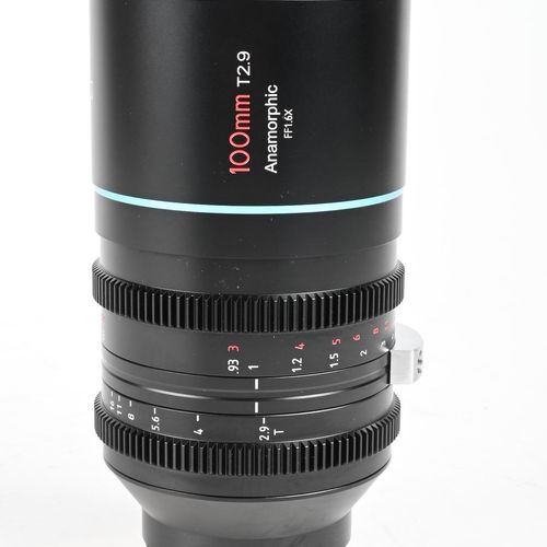 thumbnail-2 for Sirui 100mm T2.9 1.6x Full-Frame Anamorphic Lens E-Mount