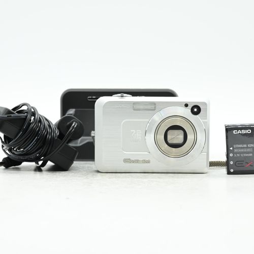 thumbnail-0 for Casio Exilim EX-Z750 7.2MP Digital Camera w/3x Zoom Silver