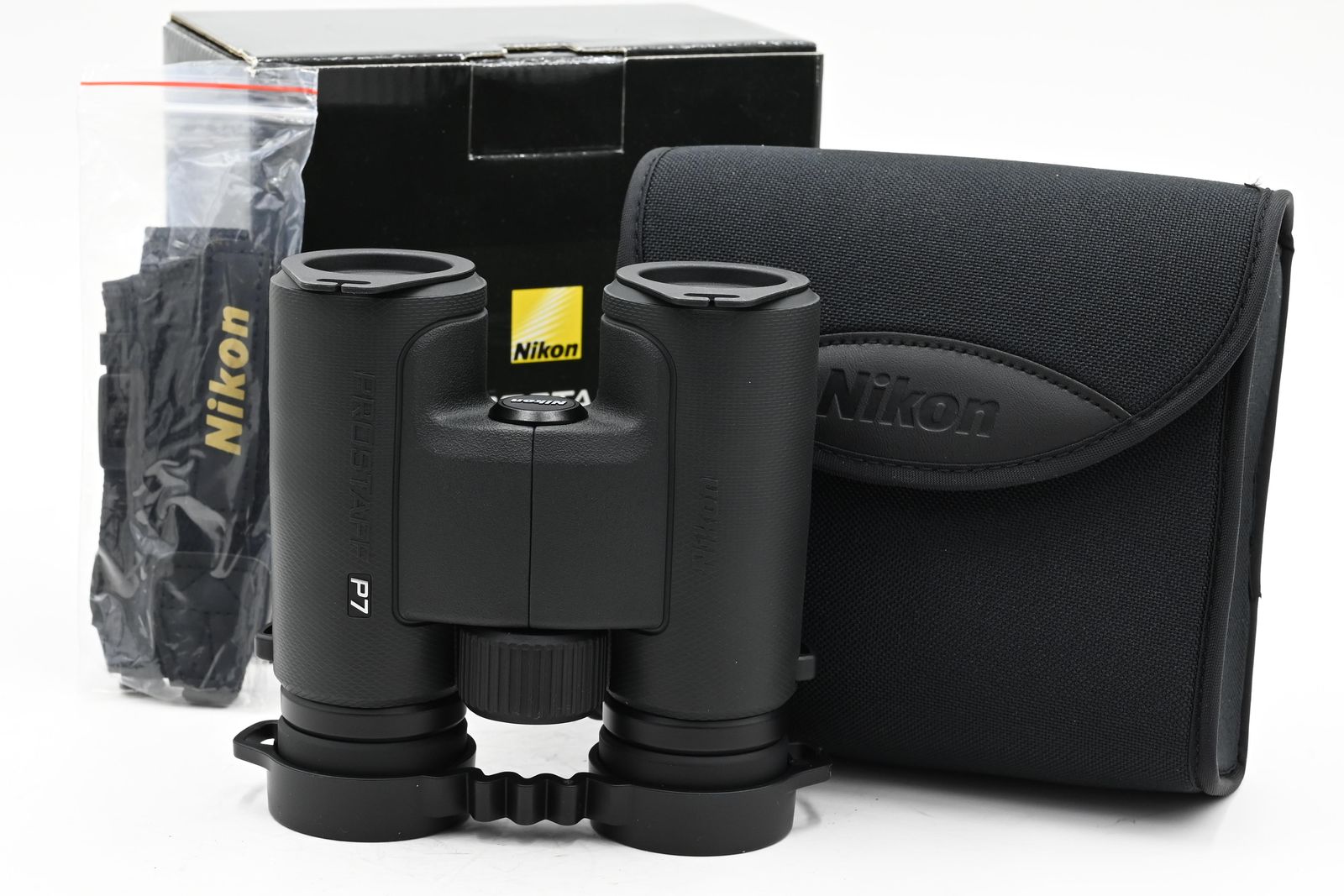 Nikon 10x30 ProStaff P7 Binoculars