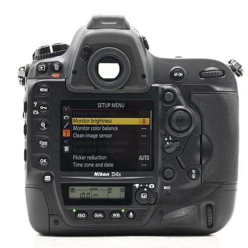 thumbnail-4 for Nikon D4S DSLR 16.2MP Digital Camera Body