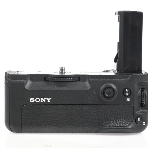 thumbnail-0 for Sony VG-C3EM Vertical Battery Grip for a9, a7RIII, a7III