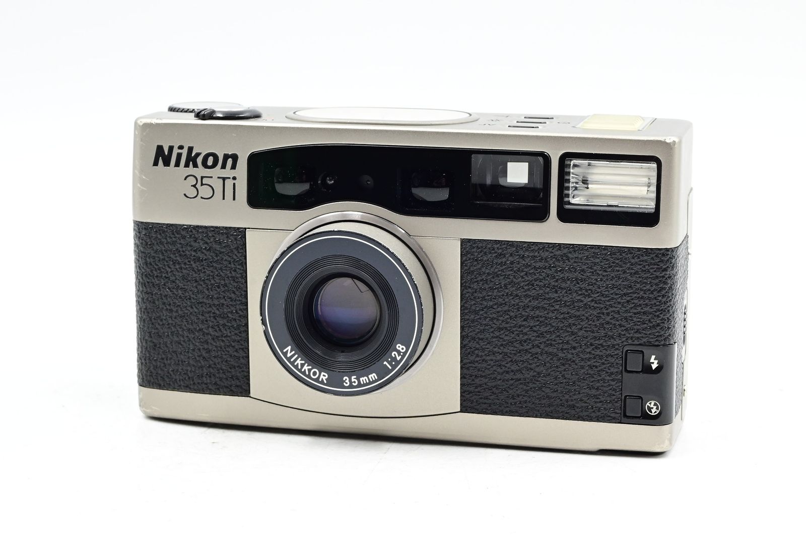 Nikon 35Ti Film Camera w/35mm f2.8 35-Ti