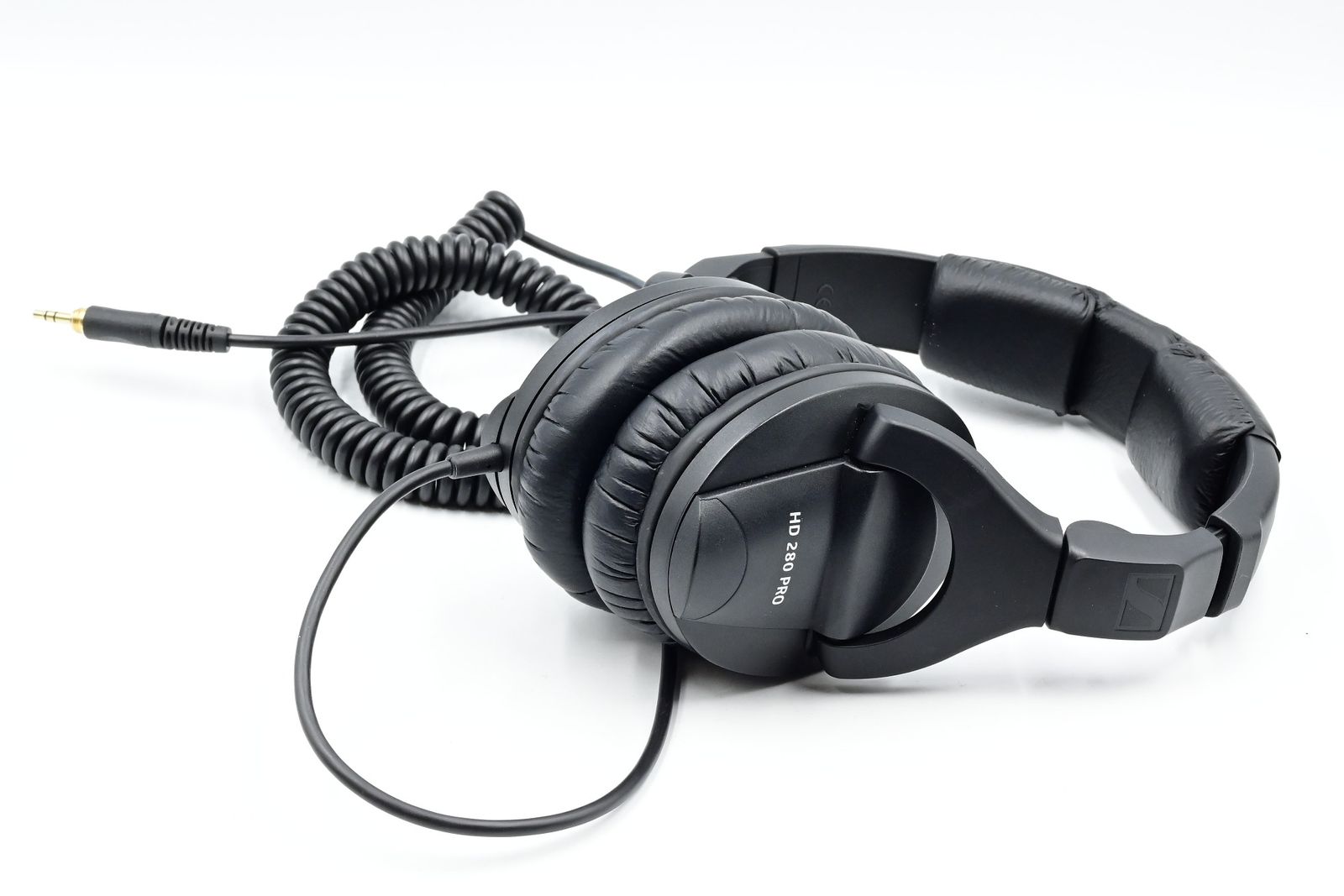 Sennheiser HD 280 Pro Circumaural Closed-Back Monitor Headphones