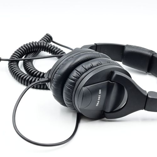 thumbnail-0 for Sennheiser HD 280 Pro Circumaural Closed-Back Monitor Headphones