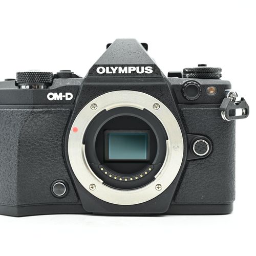 thumbnail-6 for Olympus OM-D E-M5 Mark II 16MP Mirrorless Digital Camera Body MFT w/Flash