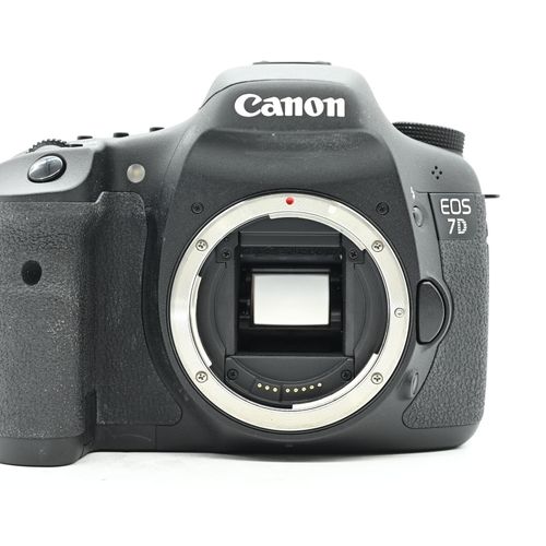 thumbnail-8 for Canon EOS 7D 18MP Digital SLR Camera Body