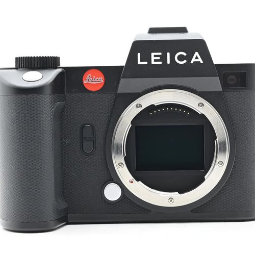 thumbnail-2 for Leica 10854 SL2 Mirrorless 47.3MP Digital Camera