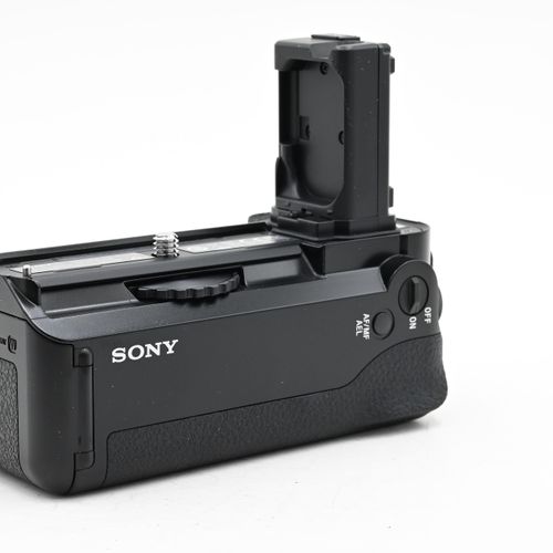 thumbnail-3 for Sony VG-C1EM Vertical Battery Grip for Alpha a7, a7R, a7S