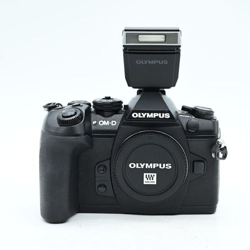 thumbnail-1 for Olympus OM-D E-M1 Mark II 20.4MP Mirrorless Digital Body w/FL-LM3 Flash MFT