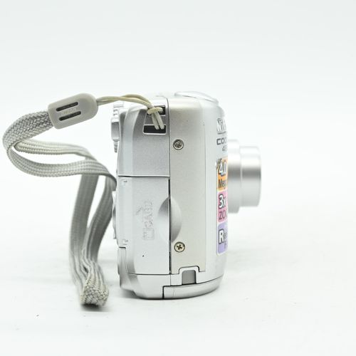 thumbnail-3 for Nikon Coolpix 4600 4MP Digital Camera w/3x Optical Zoom Silver