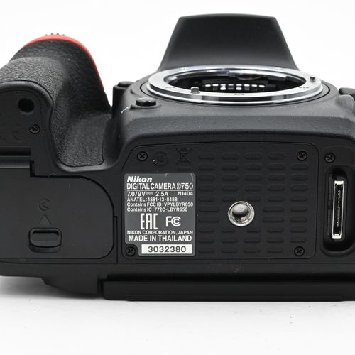 thumbnail-6 for Nikon D750 24.3MP FX Digital Camera Body