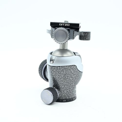 thumbnail-3 for Gitzo GH1382QD Series 1 Center Ball Head Arca-Type Knob QR