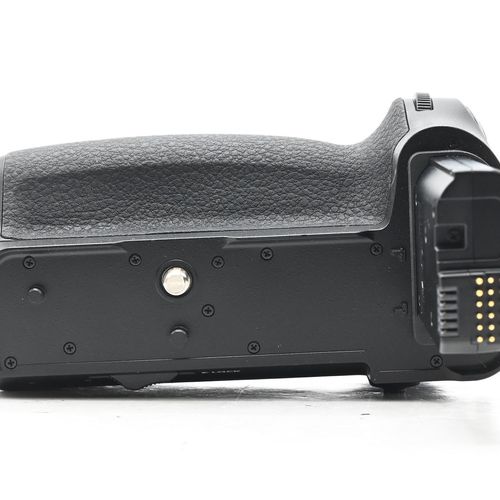 thumbnail-4 for Nikon MB-N11 Power Battery Pack with Vertical Grip Z6II Z7II