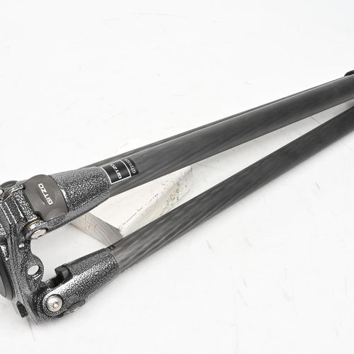 thumbnail-0 for Gitzo GT2532S Mountaineer Series 2 Carbon Fiber Tripod Legs