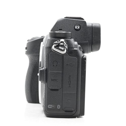 thumbnail-8 for Nikon Z 7II Mirrorless Digital Camera 45.7MP Z7II Z7 II Body