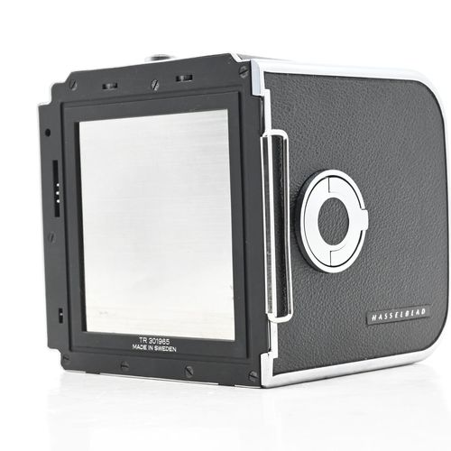 thumbnail-0 for Hasselblad 70mm V-Button Medium Format Roll Film Back A70