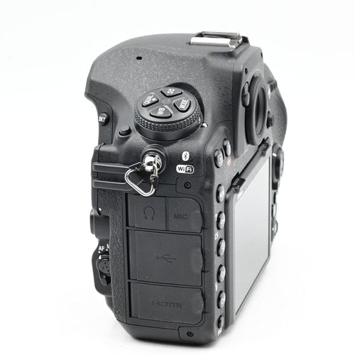 thumbnail-10 for Nikon D850 45.7MP Digital SLR Camera Body