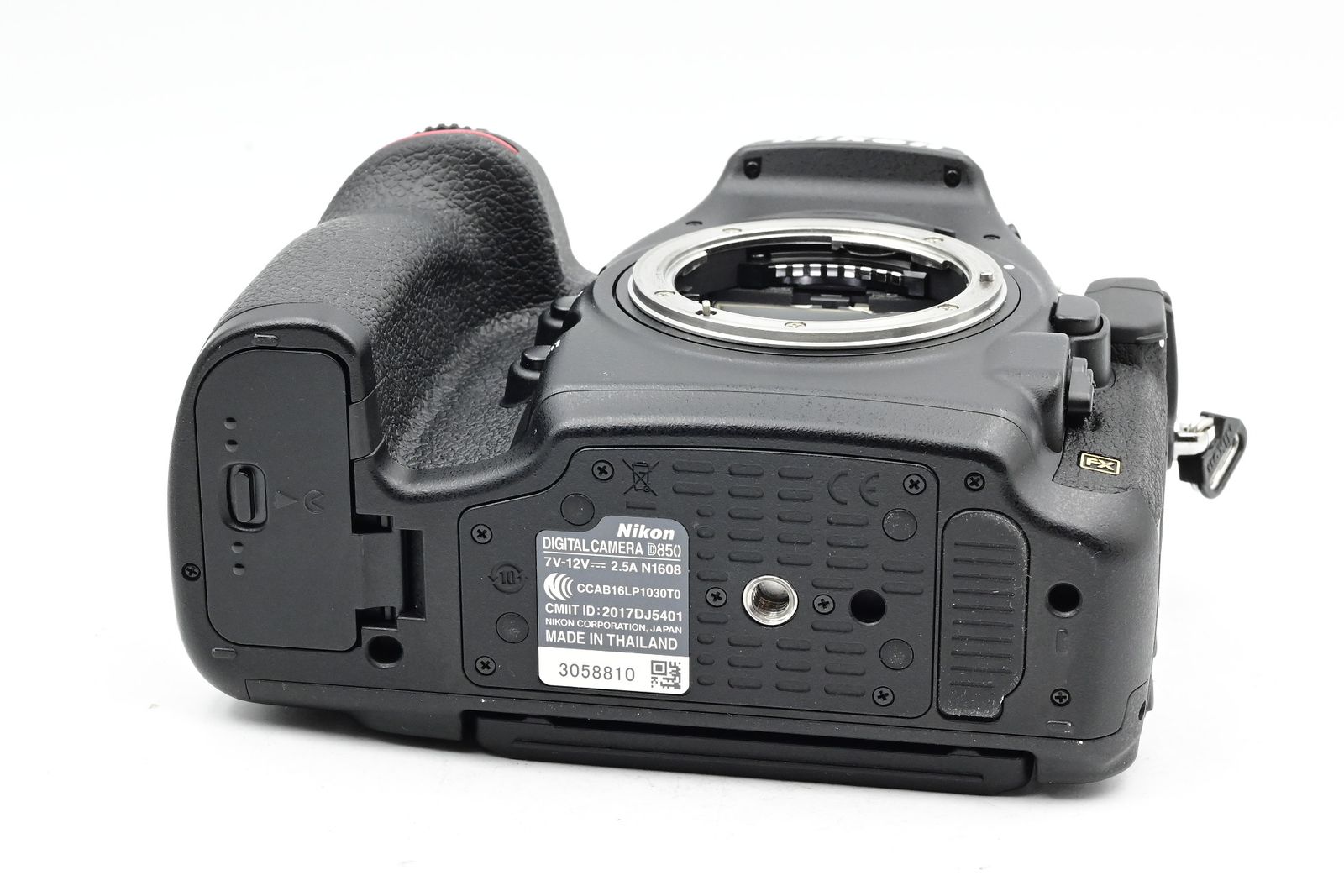 thumbnail-14 for Nikon D850 45.7MP Digital SLR Camera Body