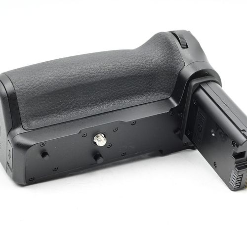 thumbnail-4 for Nikon MB-N11 Power Battery Pack with Vertical Grip Z6II Z7II
