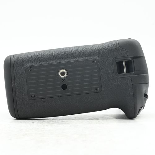 thumbnail-5 for Canon BG-E20 Battery Grip for 5D Mark IV