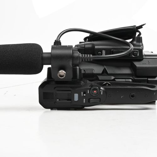 thumbnail-5 for JVC GY-LS300 4KCAM Handheld S35mm Camcorder MFT (Body Only)