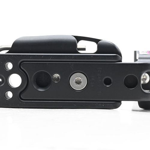 thumbnail-5 for RRS Really Right Stuff L Bracket B5D4-L Set for Canon EOS 5D Mark IV
