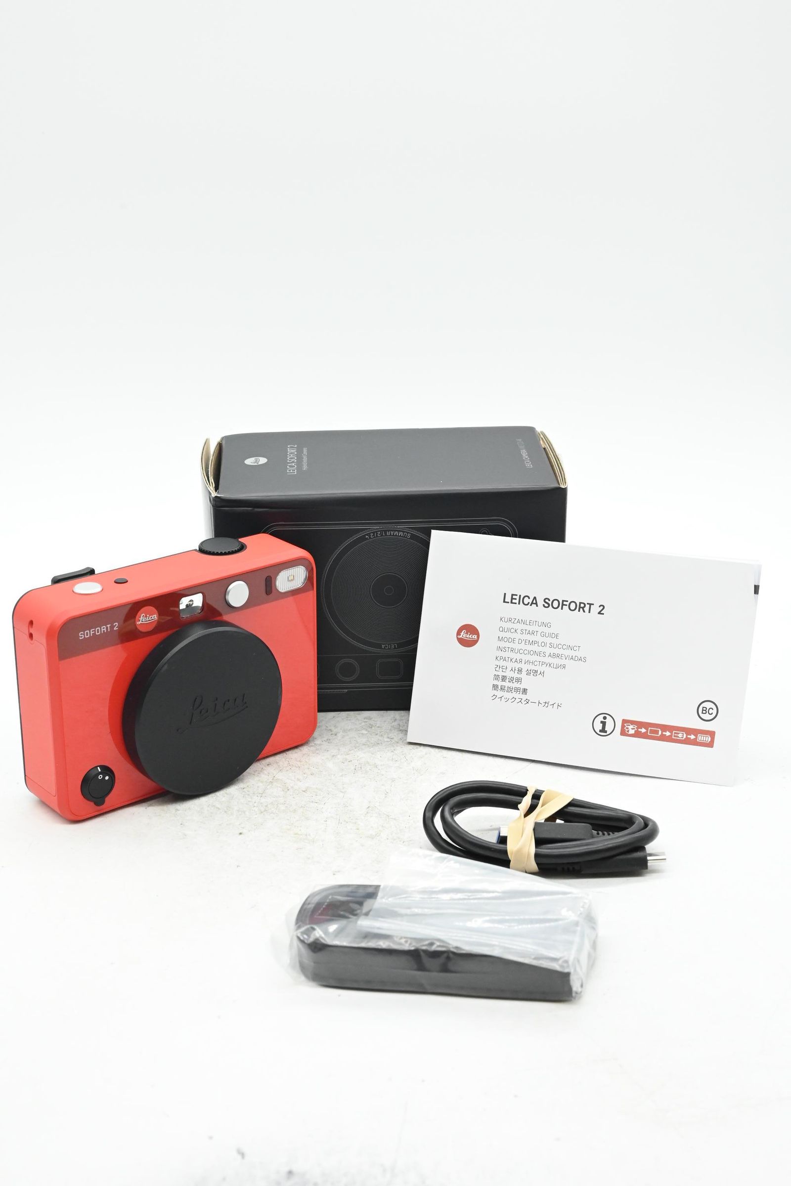 Leica Sofort 2 Instant Film Camera | Leica | GearFocus Leica Sofort 2 Instant Film Camera | Leica | GearFocus