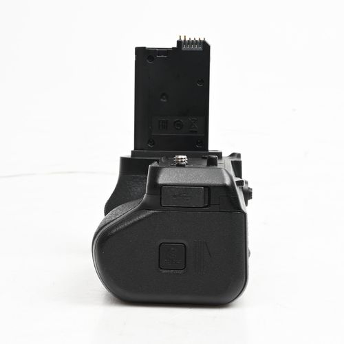 thumbnail-3 for Nikon MB-N11 Power Battery Pack with Vertical Grip Z6II Z7II