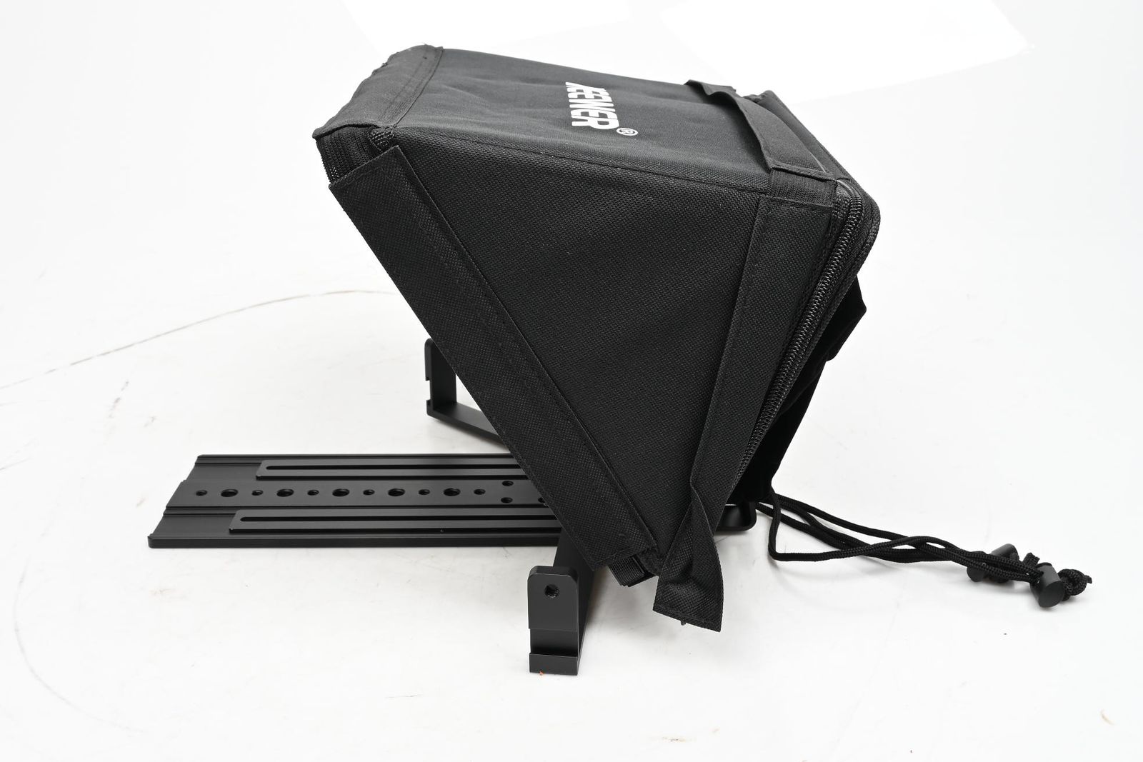thumbnail-1 for Neewer X14 Remote Teleprompter for Android and iOS Tablets