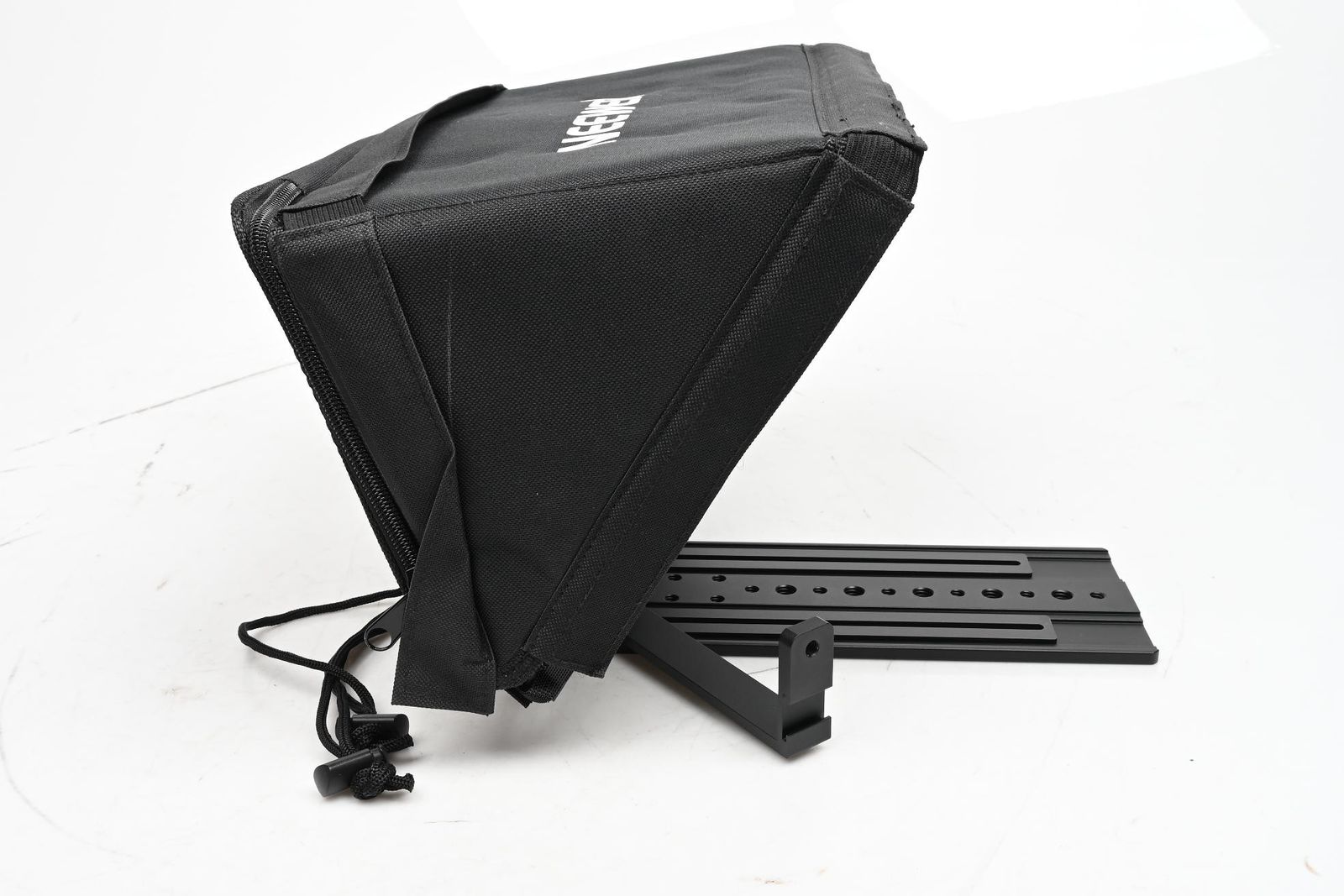 thumbnail-3 for Neewer X14 Remote Teleprompter for Android and iOS Tablets