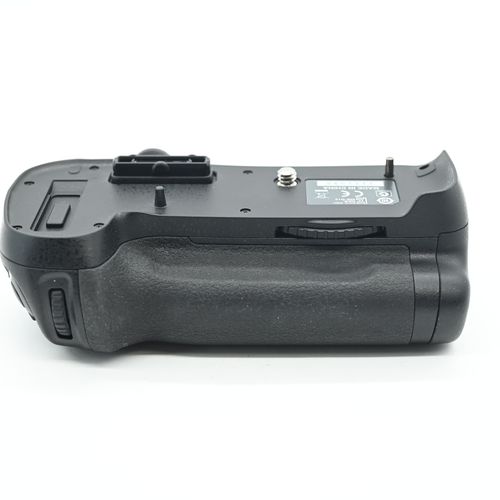 thumbnail-0 for Genuine OEM Nikon MB-D12 Battery Grip for D800/D800E/D810/D810A
