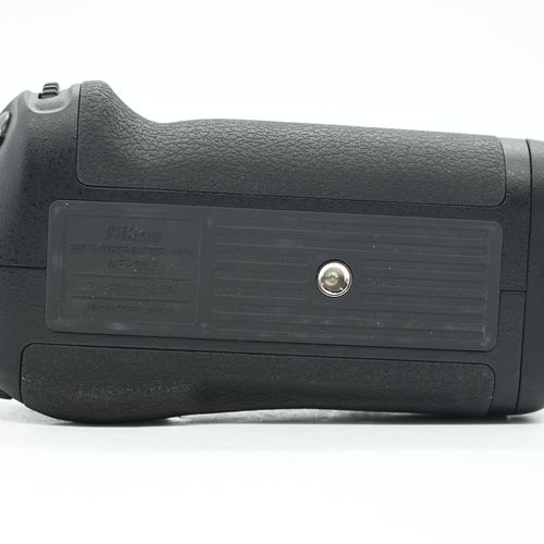 thumbnail-4 for Genuine OEM Nikon MB-D12 Battery Grip for D800/D800E/D810/D810A